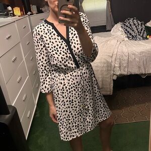 H&M Black and White Patterned Top